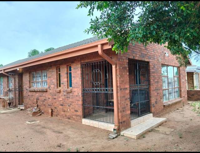 3 BEDROOM HOUSE FOR SALE IN SOSHANGUVE X